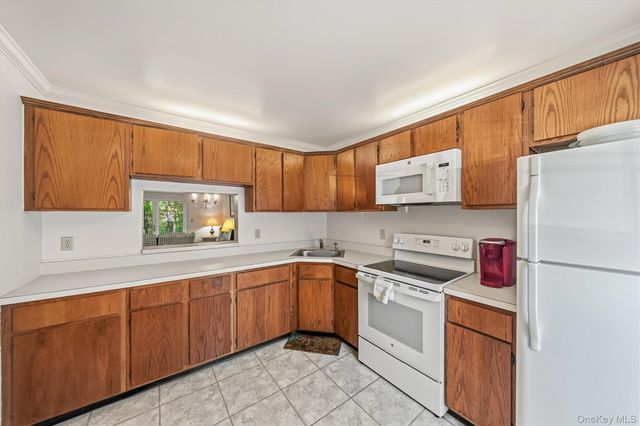 65 Yorkshire Terrace, Washingtonville, NY 10992