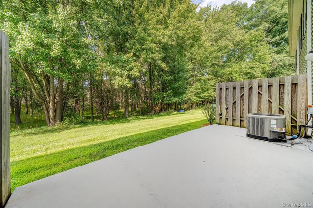 65 Yorkshire Terrace, Washingtonville, NY 10992