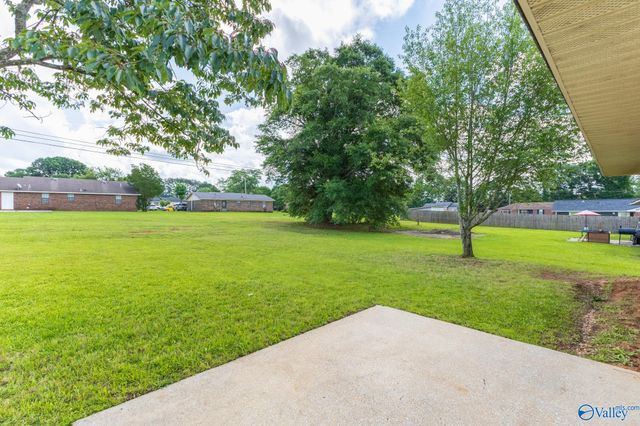 2119 Aretha Street, Athens, AL 35611