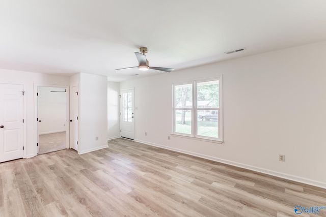 2119 Aretha Street, Athens, AL 35611