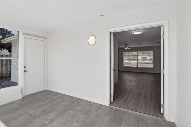 6820 NW 29th Court, Sunrise, FL 33313