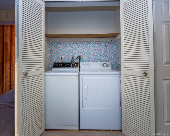 502 Holly Stream Court, Brewster, NY 10509