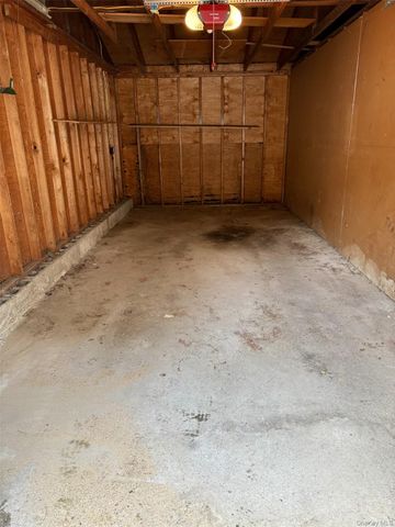 502 Holly Stream Court, Brewster, NY 10509