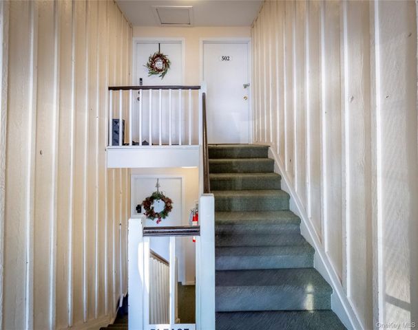 502 Holly Stream Court, Brewster, NY 10509