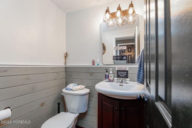 83 Saint Andrews Drive, Little Egg Harbor, NJ 08087