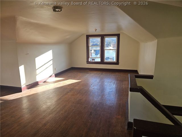 1406 Lee Street E, Charleston, WV 25301