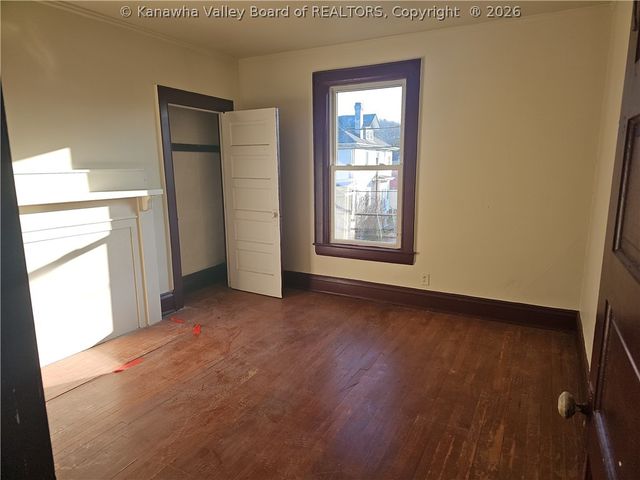 1406 Lee Street E, Charleston, WV 25301