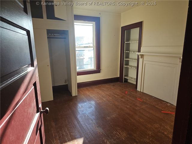 1406 Lee Street E, Charleston, WV 25301