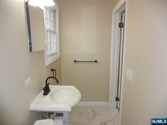 25 Wanamaker 2, Waldwick, NJ 07463