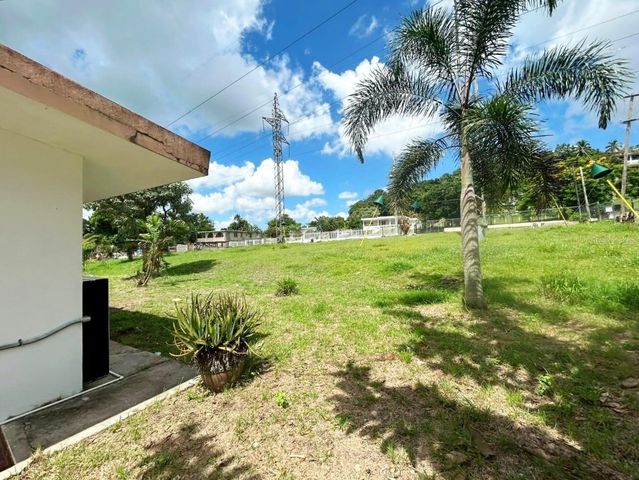 11 CALLE, Carolina, PR 00985