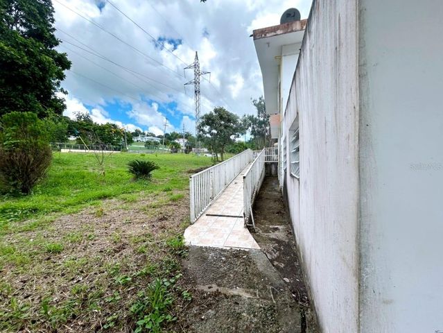 11 CALLE, Carolina, PR 00985