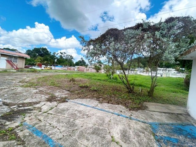 11 CALLE, Carolina, PR 00985