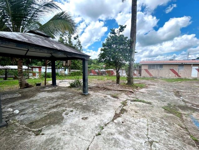 11 CALLE, Carolina, PR 00985