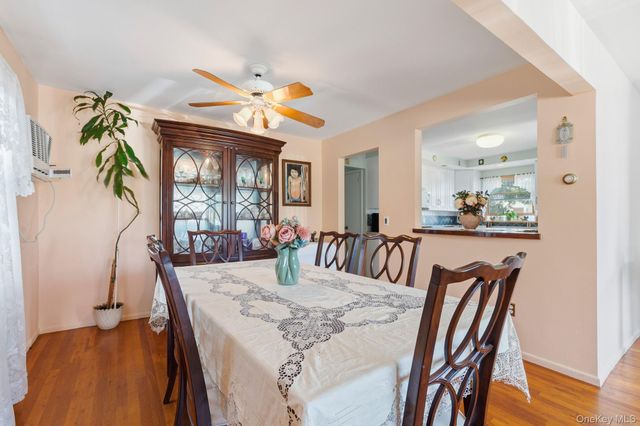 19 Acorn Place, Lynbrook, NY 11563