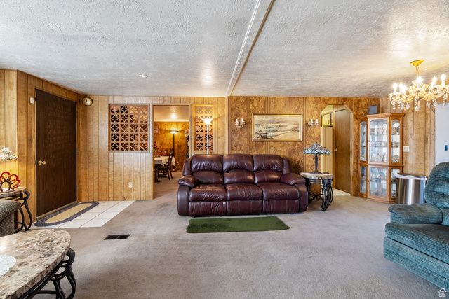 11010 S LUCAS LN, South Jordan, UT 84095