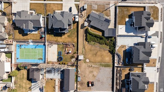 11010 S LUCAS LN, South Jordan, UT 84095