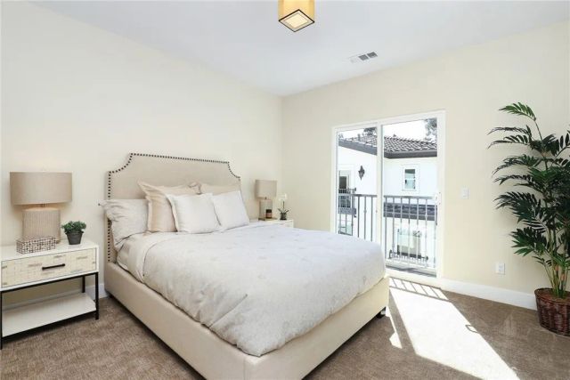 11 Oakmont Lane, Phillips Ranch, CA 91766