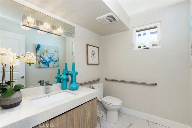 11 Oakmont Lane, Phillips Ranch, CA 91766