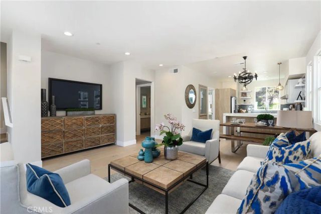 11 Oakmont Lane, Phillips Ranch, CA 91766