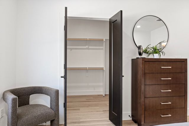 154 W 17th Street, Mt Pleasant, TX 75455