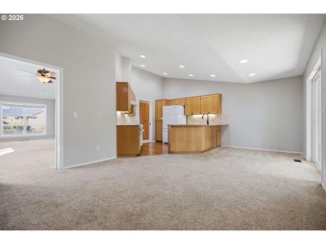 1526 EL SEGUNDO Ave Ne, Keizer, OR 97303