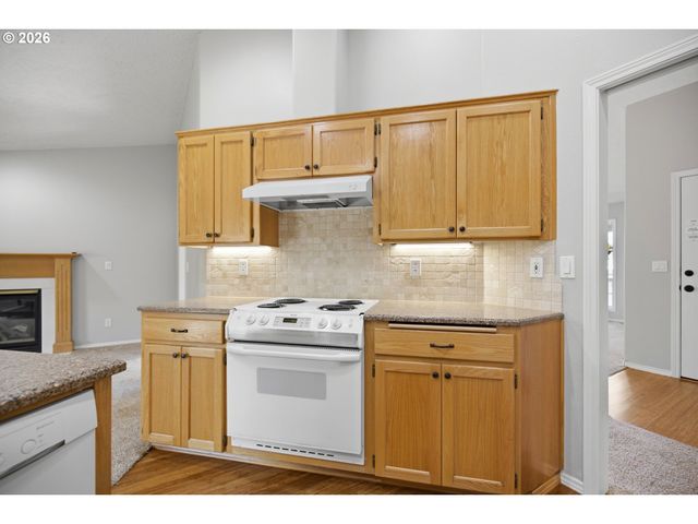 1526 EL SEGUNDO Ave Ne, Keizer, OR 97303
