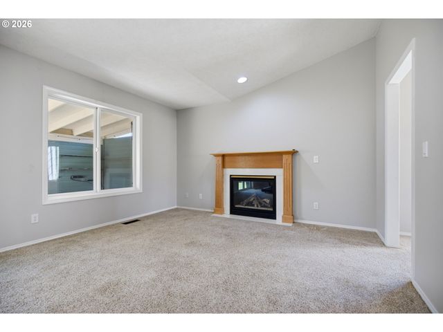 1526 EL SEGUNDO Ave Ne, Keizer, OR 97303