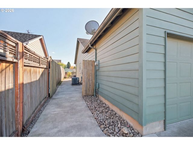 1526 EL SEGUNDO Ave Ne, Keizer, OR 97303