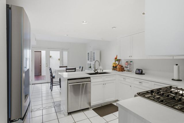 1837 Cathedral, Escondido, CA 92029