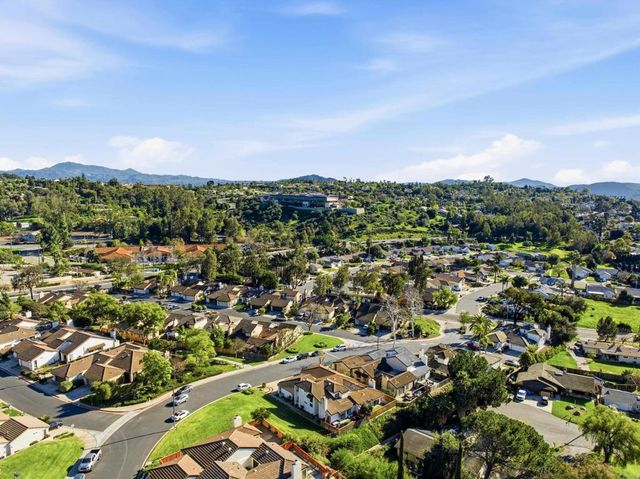 1837 Cathedral, Escondido, CA 92029