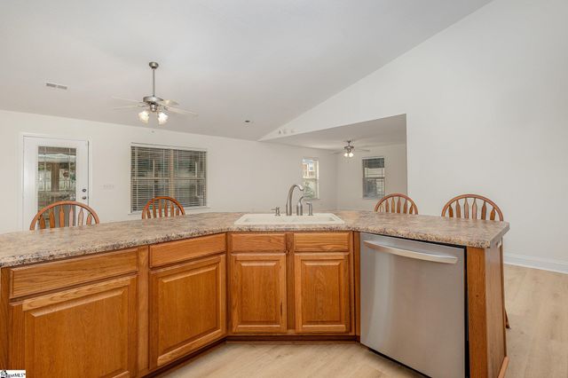 113 Queensland Court, Fountain Inn, SC 29644