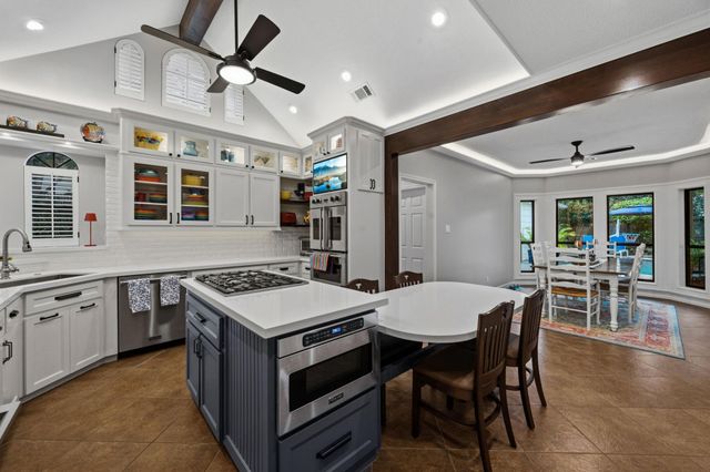 1418 Lofty Maple Trail, Kingwood, TX 77345
