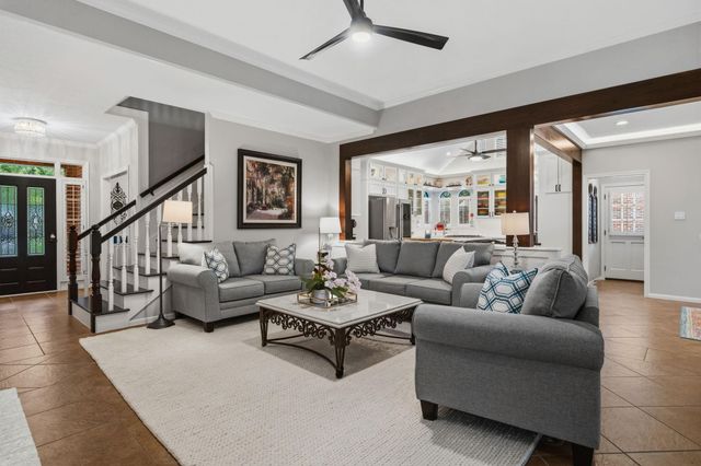 1418 Lofty Maple Trail, Kingwood, TX 77345