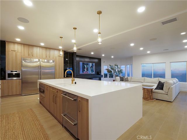 32551 Seacliff Drive, Rancho Palos Verdes, CA 90275