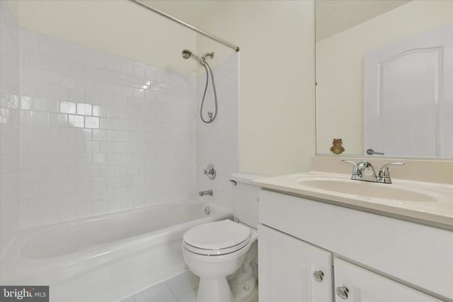 3325 HOLLOW CT, Ellicott City, MD 21043