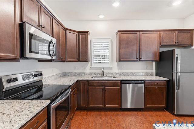 10432 Golden Sunset Ct, Hanover, VA 23059