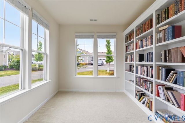 10432 Golden Sunset Ct, Hanover, VA 23059