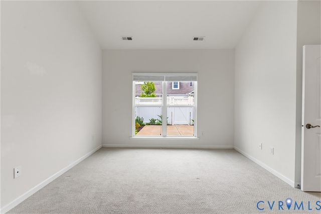 10432 Golden Sunset Ct, Hanover, VA 23059