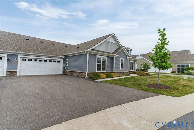 10432 Golden Sunset Ct, Hanover, VA 23059