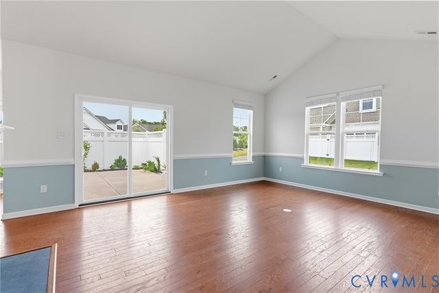 10432 Golden Sunset Ct, Hanover, VA 23059