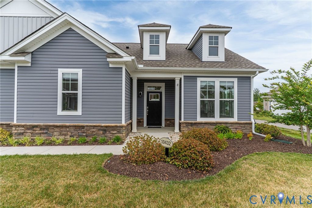 10432 Golden Sunset Ct, Hanover, VA 23059