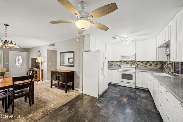 14011 N NEWCASTLE Drive, Sun City, AZ 85351