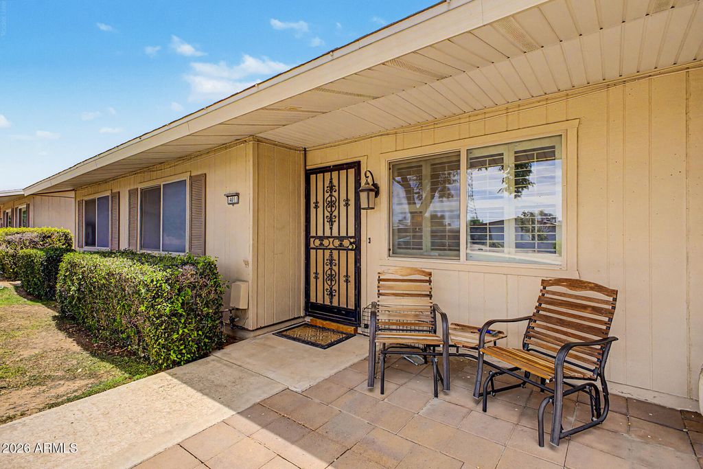 14011 N NEWCASTLE Drive, Sun City, AZ 85351 — photo 2