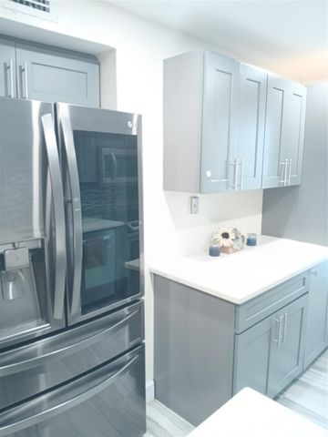 4170 Inverrary Drive 412, Lauderhill, FL 33319