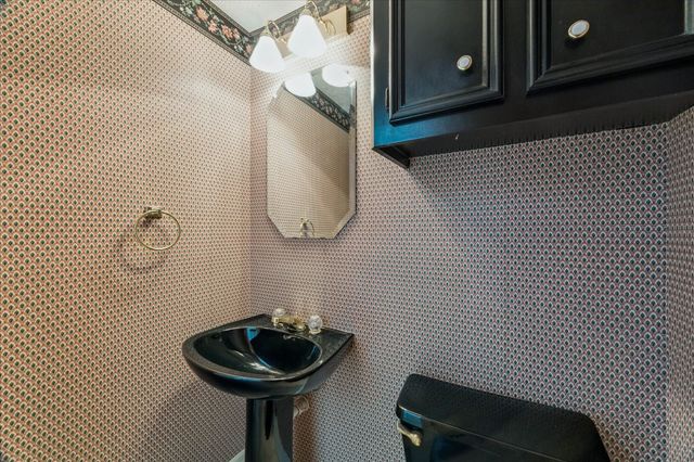 1135 Pinewood Lane, Seabrook, TX 77586