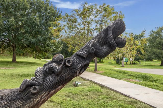 1135 Pinewood Lane, Seabrook, TX 77586