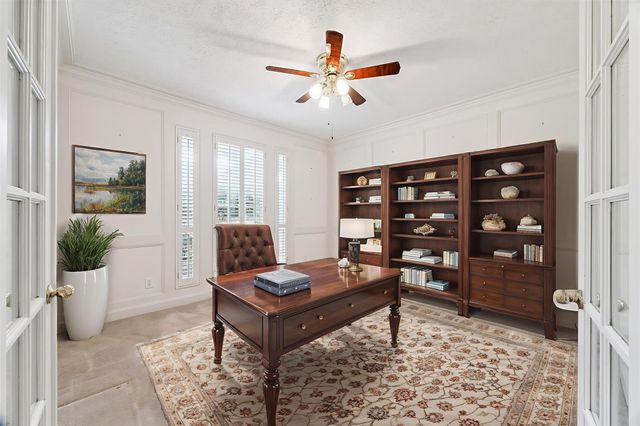 1135 Pinewood Lane, Seabrook, TX 77586