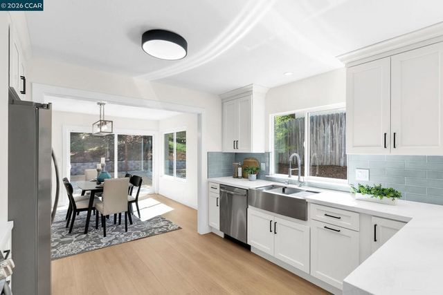 212 Panorama Dr, Benicia, CA 94510