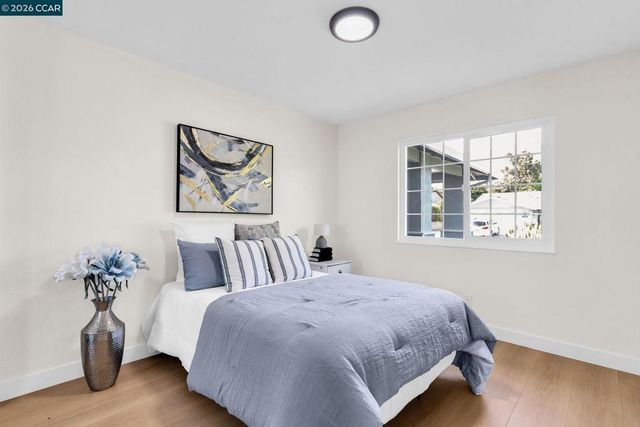 212 Panorama Dr, Benicia, CA 94510