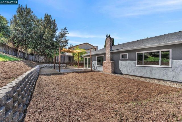 212 Panorama Dr, Benicia, CA 94510